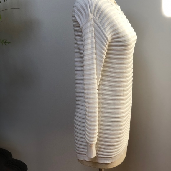VINCE Camuto cream striped sheer long sleeve sweater size XS W1023 - Picture 2 of 9
